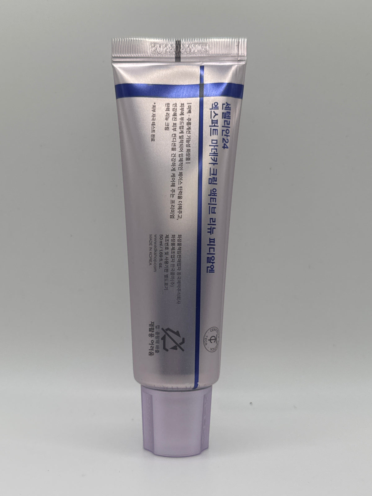 Centellian 24 Expert Madeca Cream Active Renew PDRN box side panel showing TECAnology branding and Korean ingredients.
